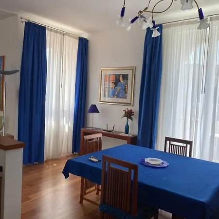 Peonia Luxury בית נופש *